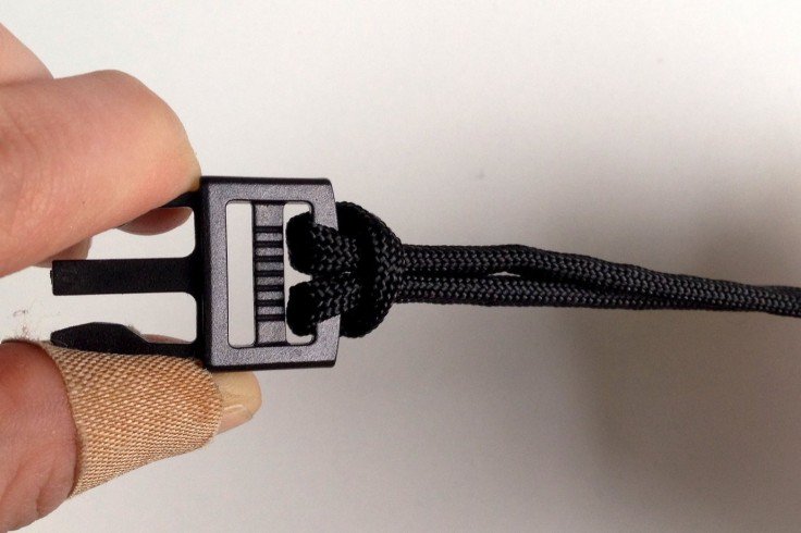 cobra paracord survival bracelet tutorial | How To Make A Paracord Bracelet