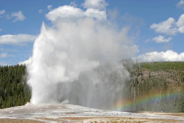 Old Faithful is definitely a must-see when you're going Yellowstone camping. Via strangesounds.org