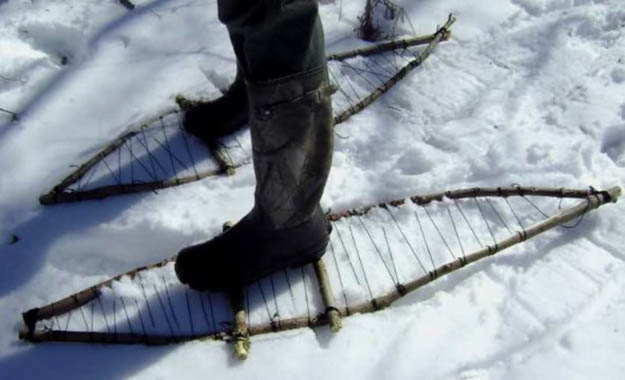 uses-paracord-snowshoes