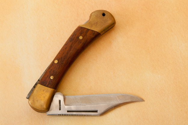 old-pocket-knife All You Need to Know About Pocket Knives For Everyday Survival 