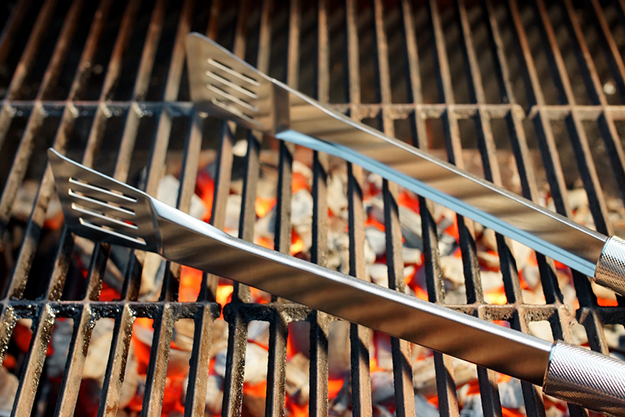 Sturdy Tongs | Grill Tools Every Grill Master Needs To Have