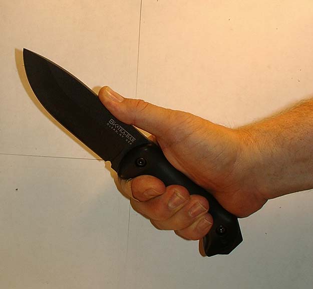 Choosing a Fixed Blade Survival Knife: Part 3 by Survival Life at http://survivallife.com/2015/07/29/fixed-blade-survival-knife-3/