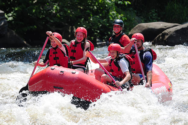 Add some thrill to your Smoky Mountains camping trip with rafting. Via mypigeonforge.com