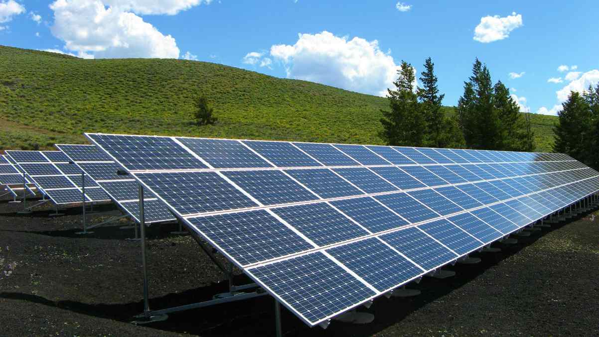 Black and silver solar panels | DIY Solar Power - Part 1
