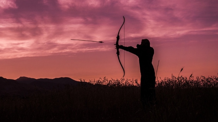 Feature | How to Make Your Own Bow and Arrow