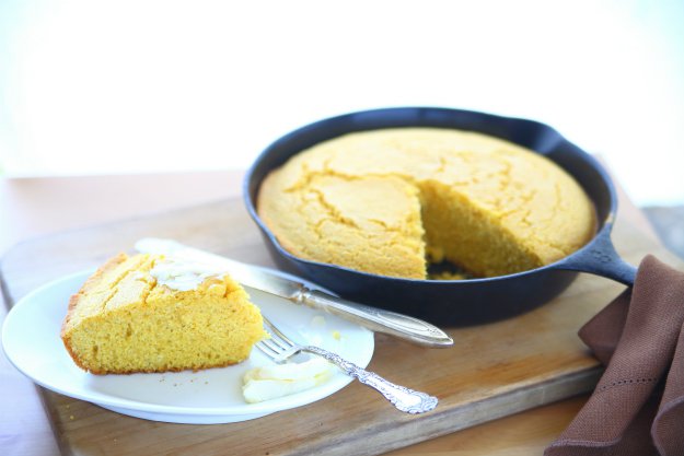 cast-iron-corn-bread 4 Quick and Easy Cast Iron Skillet Recipes To Try Tonight