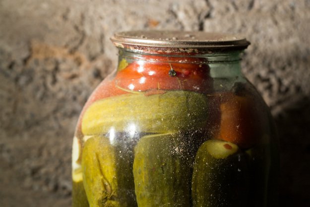 Survival Food Storage | 4 Methods Of Maintaining A Solid Food Supply canning food