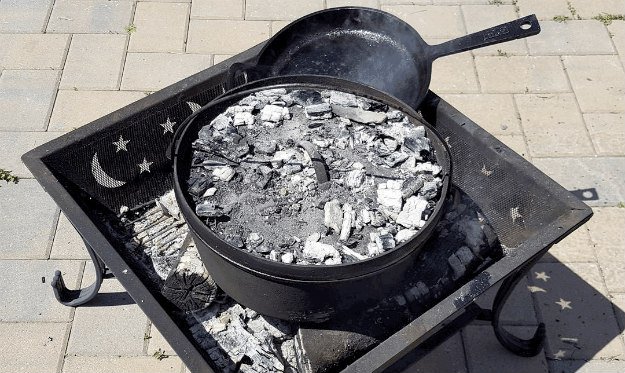 Is Dutch Oven Cooking A Part Of Your Emergency Plan? [Video Tutorial] fire pit