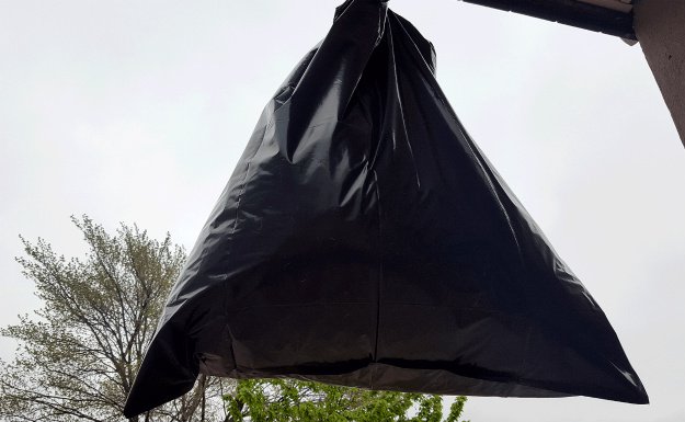 Check out 10 Survival Uses For A Contractor's Trash Bag at https://survivallife.com/survival-uses-contractors-trash-bag/