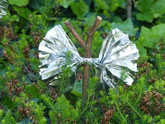 Signal For Help | Uncommon Uses For Aluminum Foil