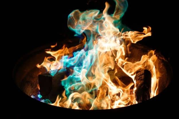 Create a Quick Windbreak Around Your Campfire | Uncommon Uses For Aluminum Foil