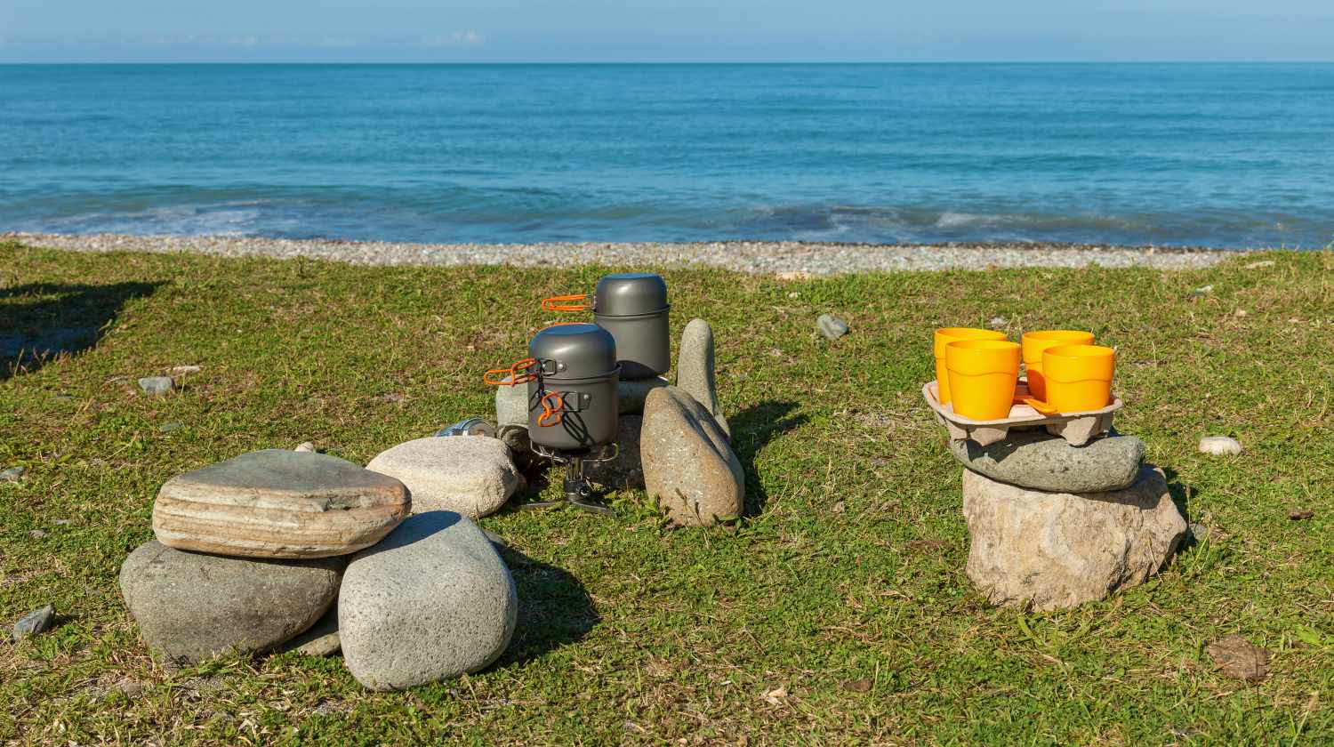 Camping utensils for making coffee and food on a trip | Smart Beach Camping Tips And Tricks | Featured