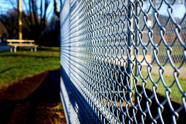 Chain-Link Fences | How Bolt Cutters Can Help You For Your Emergency 