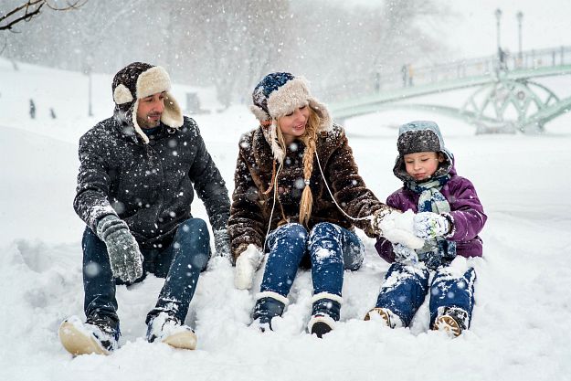 Family During the Winter | Winter Survival | What To Do When The Heat Goes Out | winter survival tips