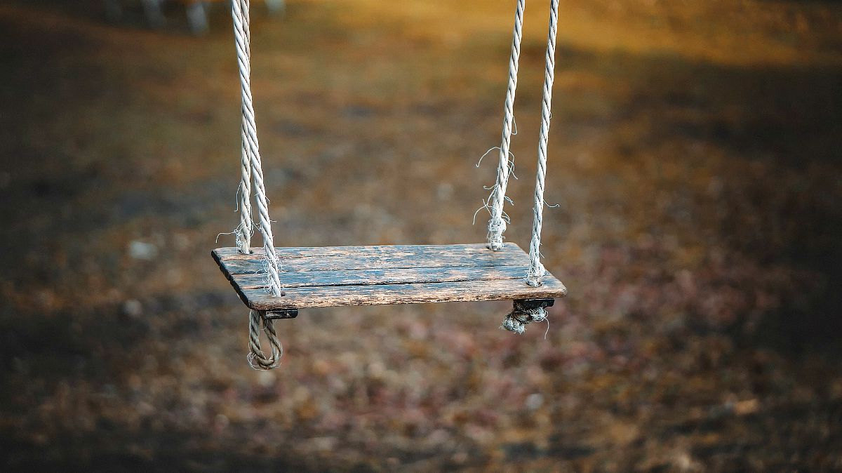 Children wooden swing | Uses for Paracord That Will Surprise You