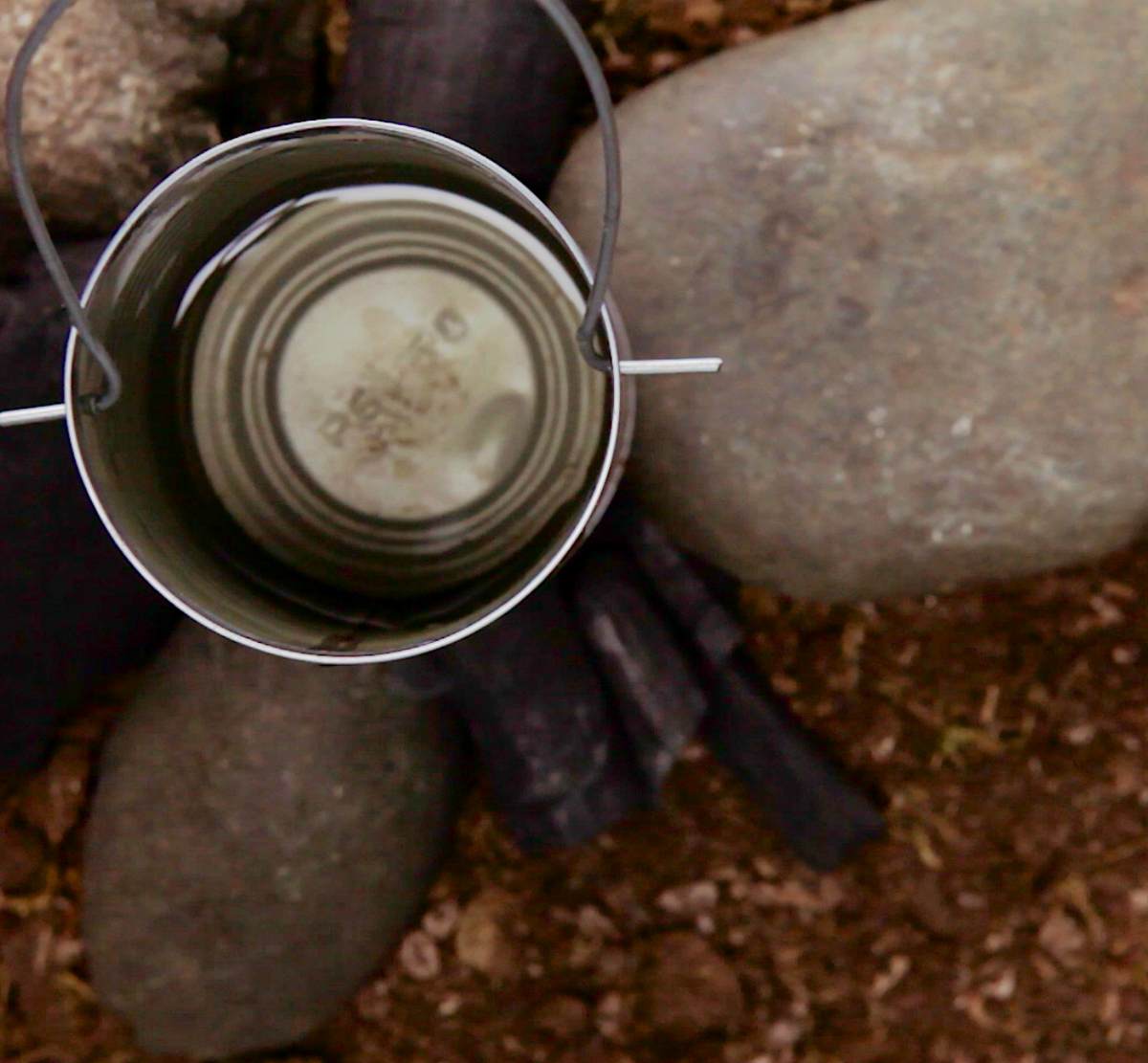 Tin can stove | Surprising Survival Uses For A Tin Can