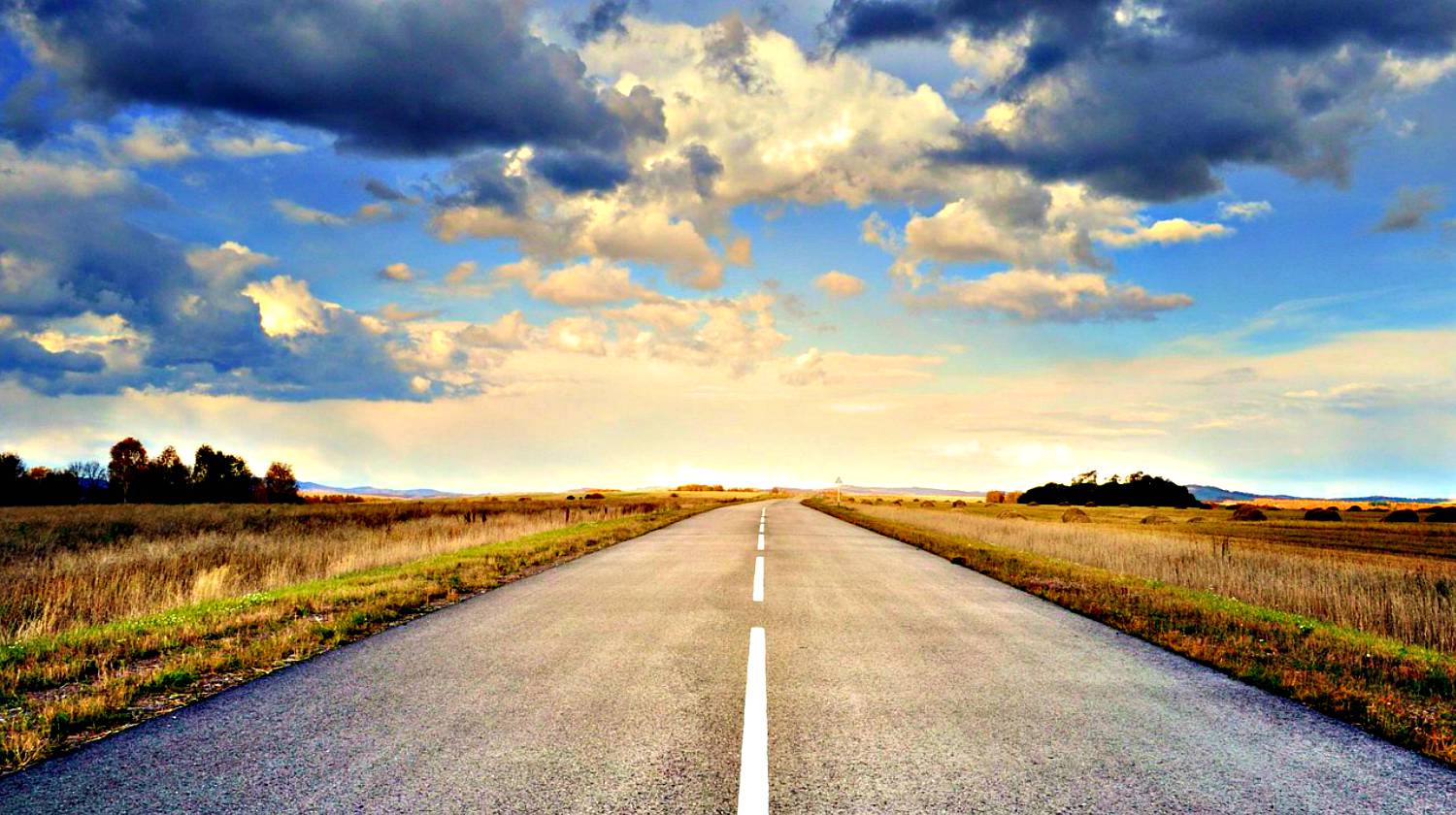 Feature | road with beautiful sky | Weather Forecasting The Old Fashioned Way