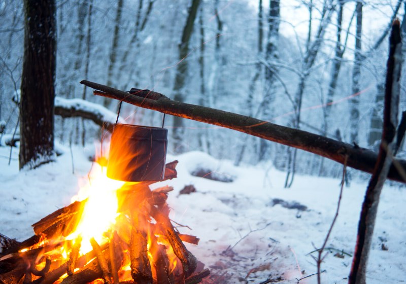 winter forest on fire boiled water | how to start a fire without matches in the wilderness