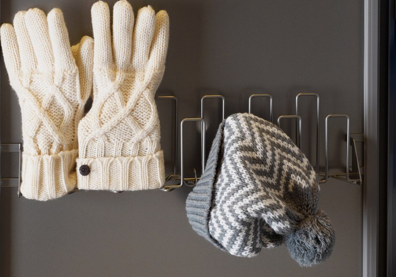 hat gloves drying gray white winter | winter survival kit