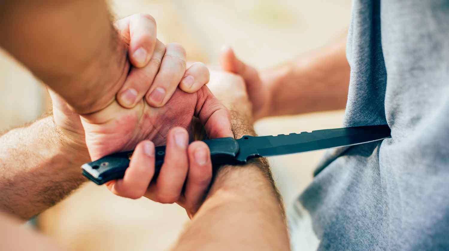 Feature | Martial Arts Self Defense Knife Attack | The Ultimate Guide To Using Knives For Self Defense