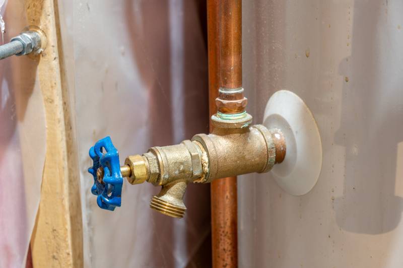 drain-valve-located-base-water-heater | Ways to Get Water