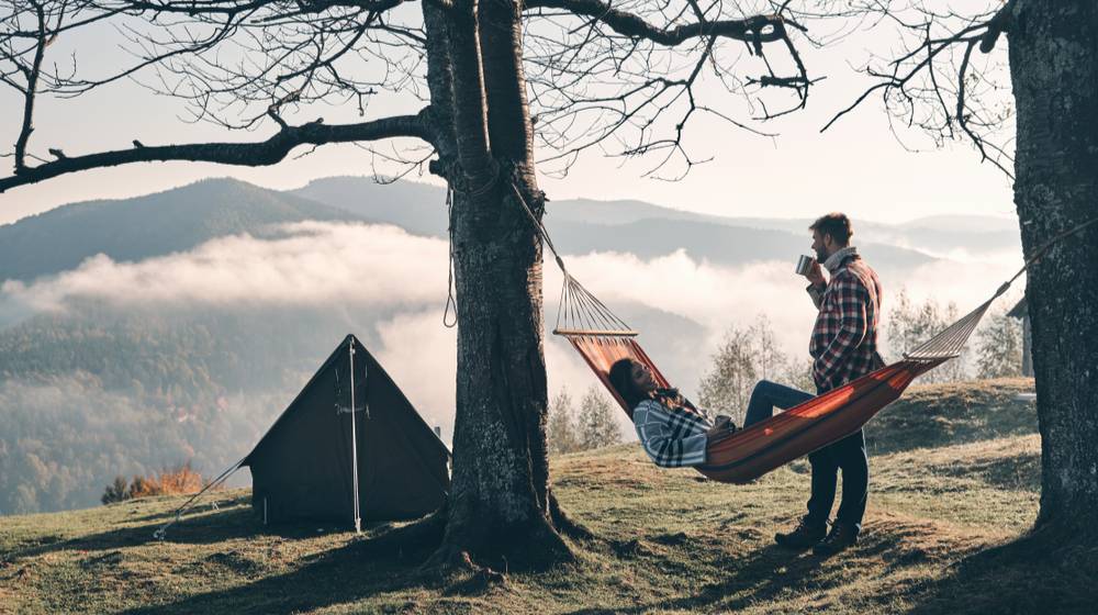 what-our-next-travel-attractive-young tent vs hammock | Featured