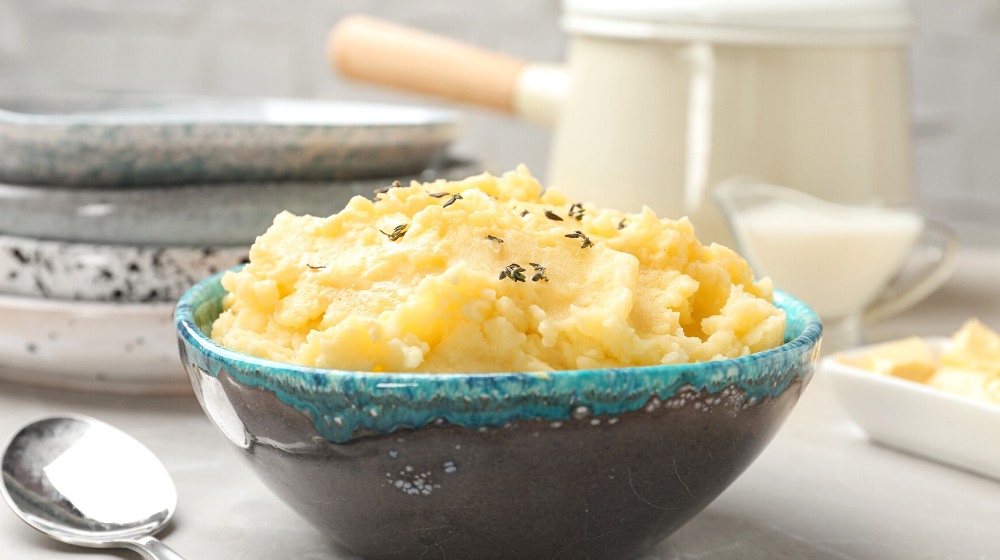 bowl tasty mashed potato on gray | Instant Mashed Potatoes: Awesome Survival Food? | featured