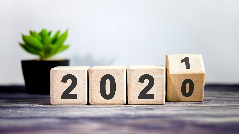 wooden blocks change year 2020-2021 | Survival Tips To Help You Ease Into The New Year | featured
