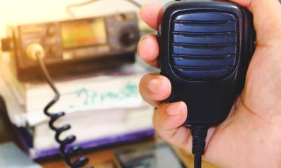 Hand holding Ham radio speaker for conversation | Best Ham Radio | Top Choices To Amateur Radios You Can Use | Featured