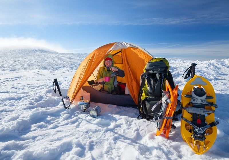 Camping while winter hiking in the Carpathian Mountains |  How to find the best places to pitch your tent