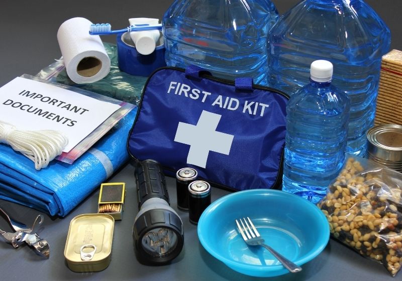 Prepare in advance for a natural disaster | Hurricane Preparedness List (EASY MONETIZATION) 