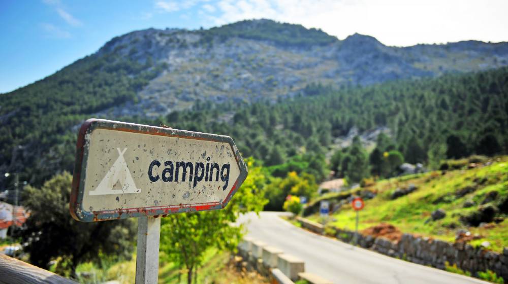 Road to the campsite near Grazalema village | How to Find A Good Campsite | featured