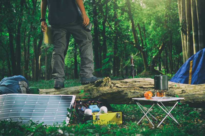 Solar-Chargers-for-Camping-Power-Box-Battery-Camping-Flexible-solar-panels-Truck-Bed-Camping
