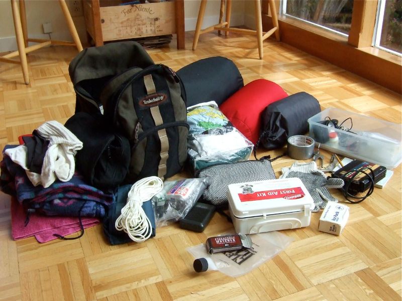 Bug out bag | Emergency essentials