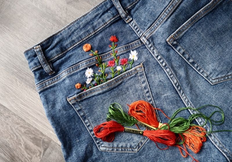 Creative DIY project, hand embroidery | upcycling ideas for clothing