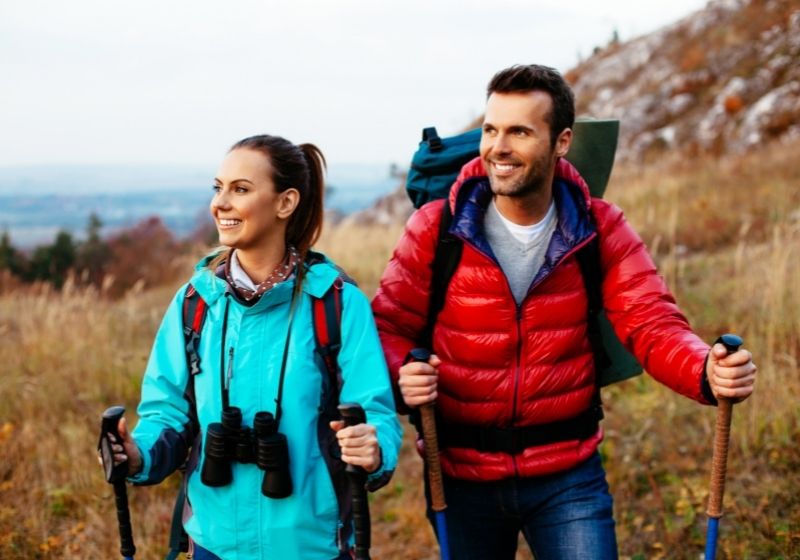 Backpackers couple hiking | Homemade Wanderlust Gear List | XX Things You Should Have in Your Appalachian Trail Gear List