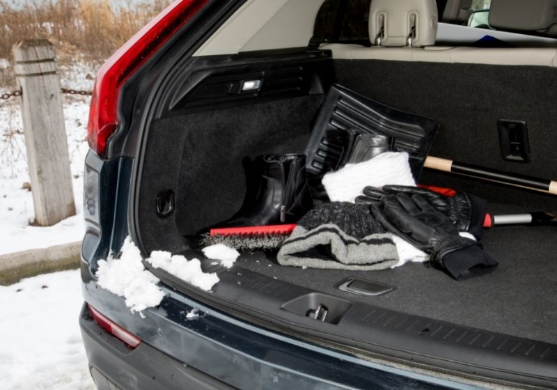 Winter emergency automobile kit, hat, gloves, scarf, boots | Winterize Car | 13 Ways on How to Winterize a Car