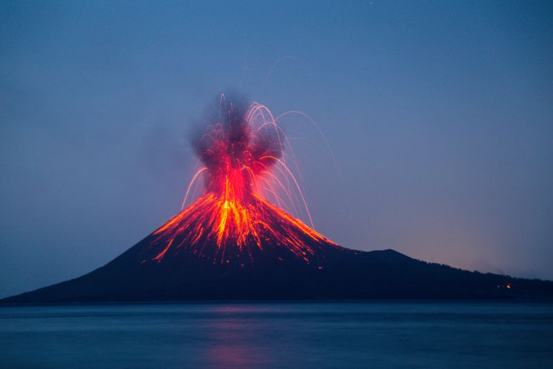 eruption-anak-krakatau-volcanoes-indonesia Volcanoes