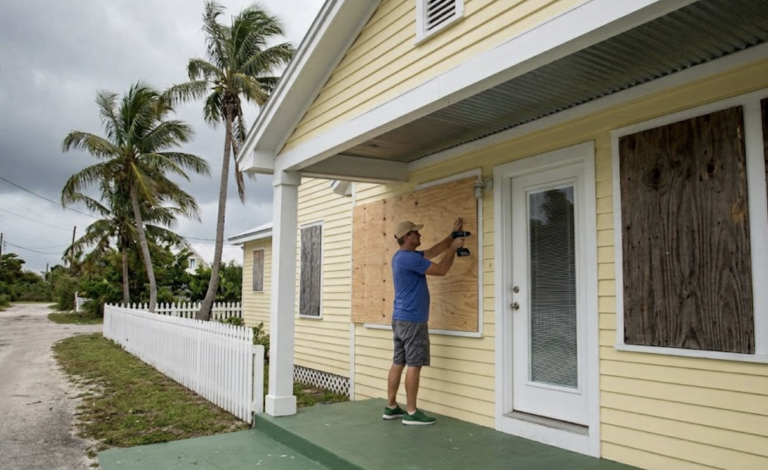 Hurricanes | 11 Tips to Help Prepare Homeowners For Hurricanes