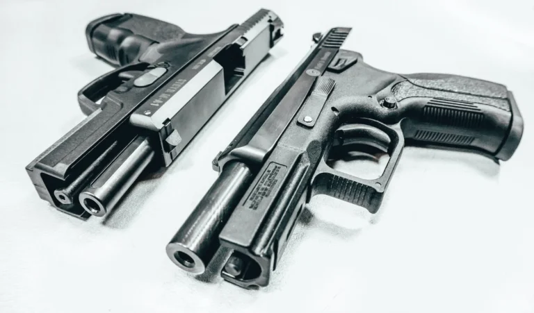 guns