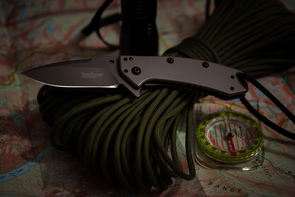 kershaw survival knife