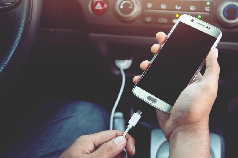 Car Emergency Kit Checklist: What Every Driver Actually Needs (and What to Ditch) charging phone battery car emergency kit ss 1