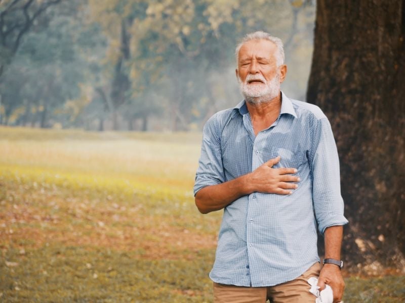elderly caucasian sweating fainting Heat Stroke Symptoms SS 1
